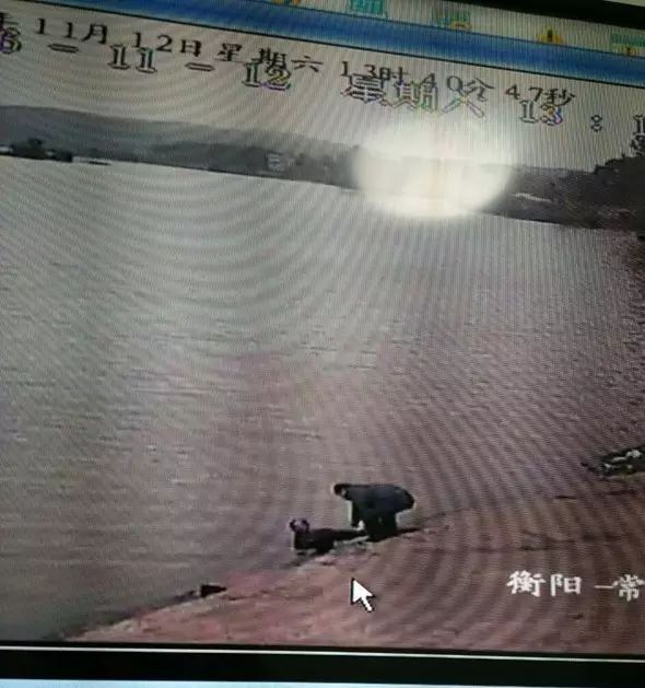 煙洲醉漢掉河中，海事監(jiān)控顯神威！